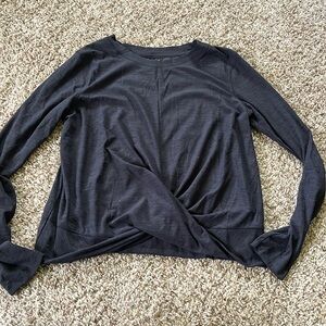 EUC Old Navy black cropped twist athletic workout top breathe on size medium